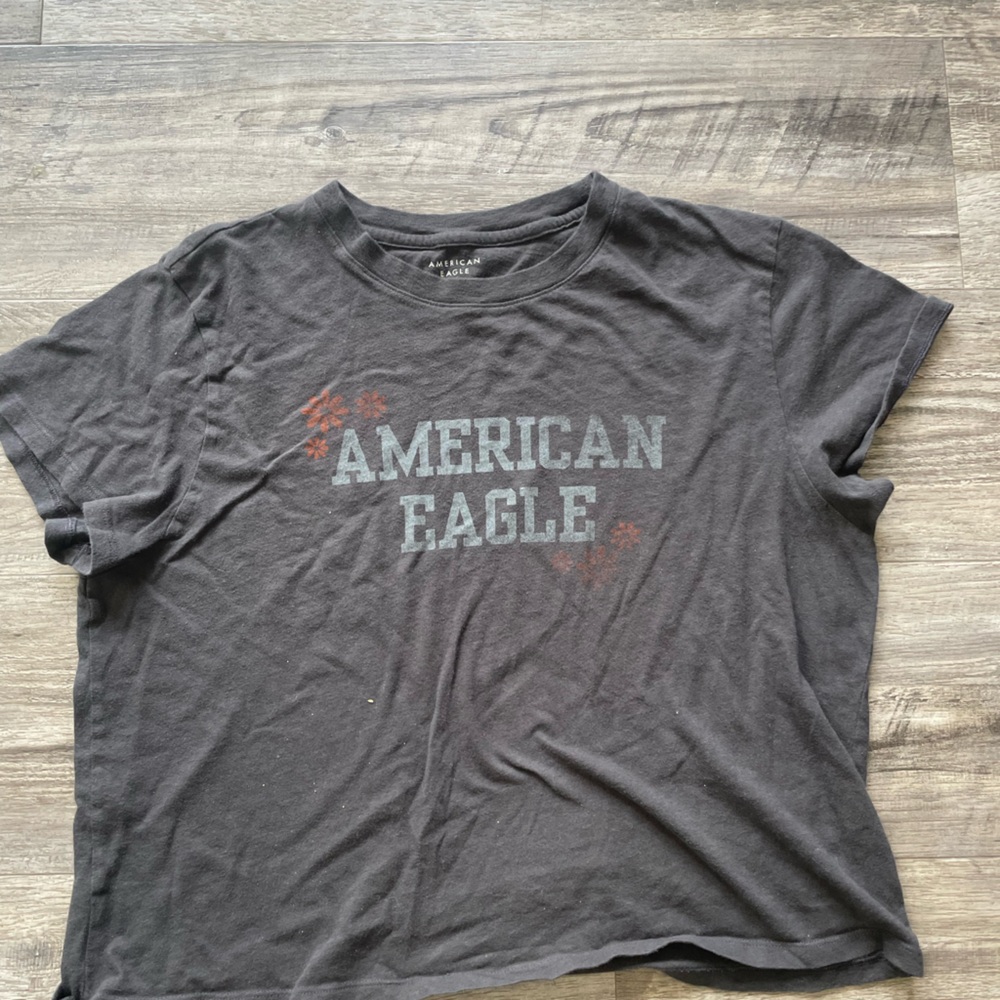 American Eagle Black Cropped T-Shirt